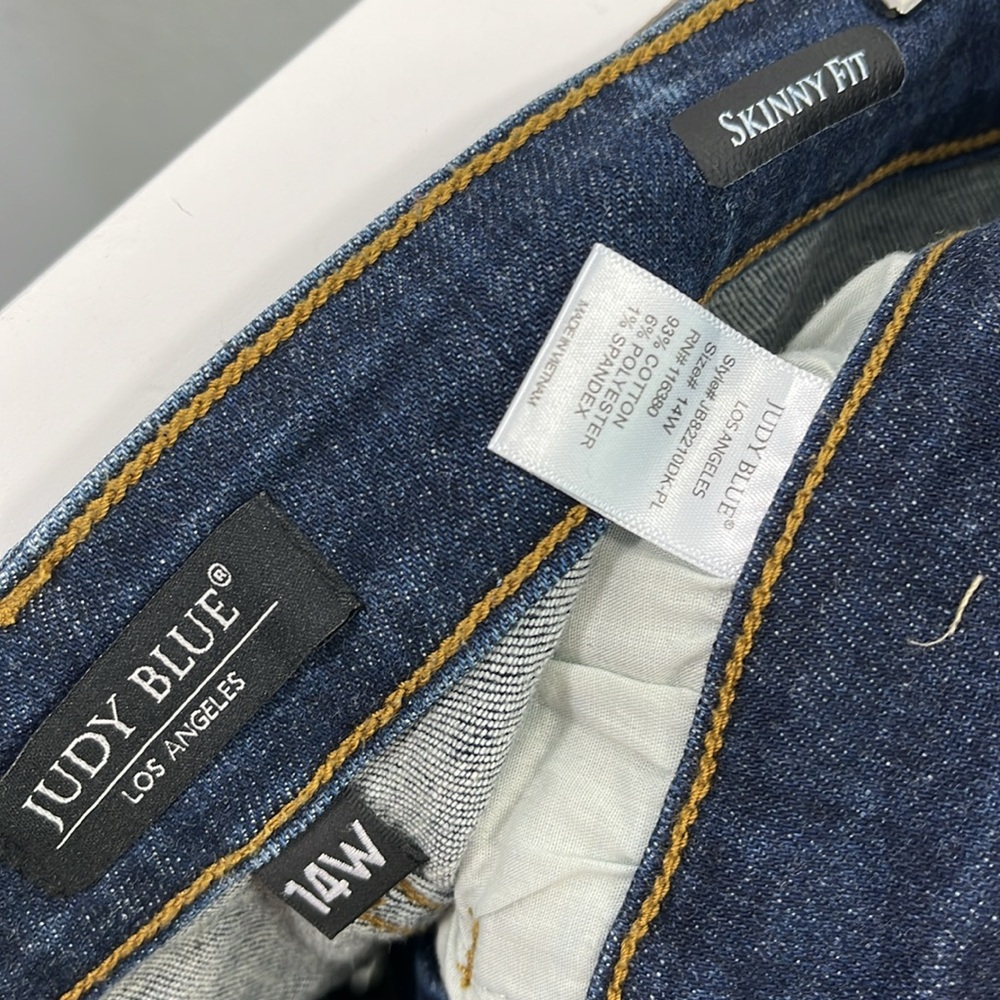 Judy Blue High Waist Distressed Skinny Jeans size 14W - Picture 4 of 9